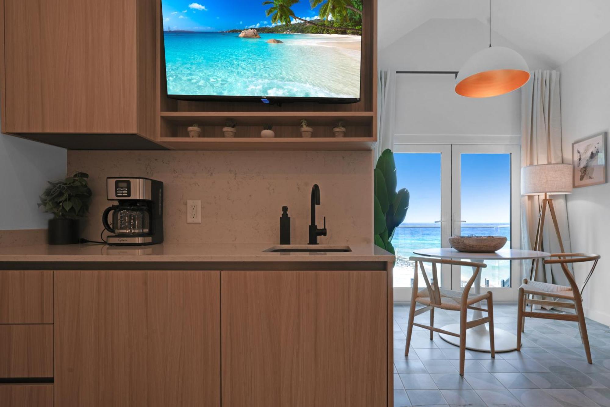 Cobalt Coast Hotel